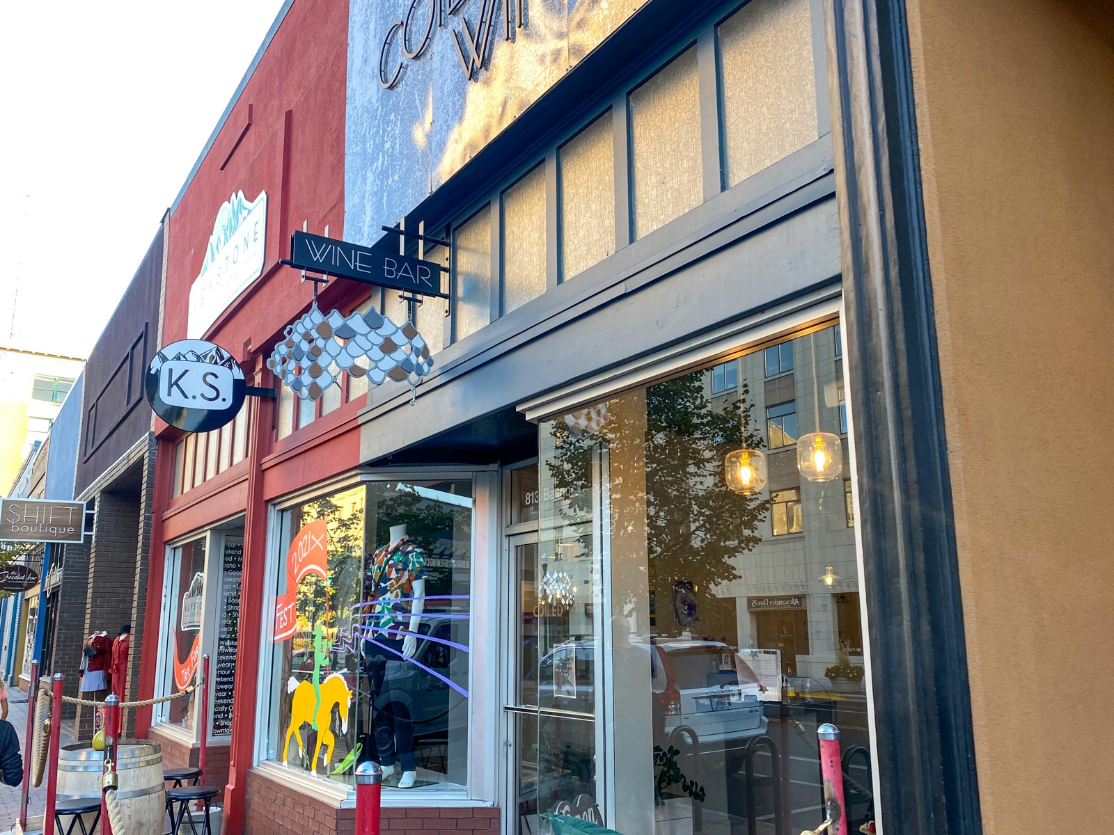 10 Boise Wineries With The Top Wine Tasting Boise Has To Offer